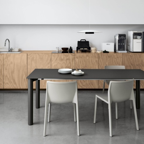 Tavolo Bodoni Kristalia